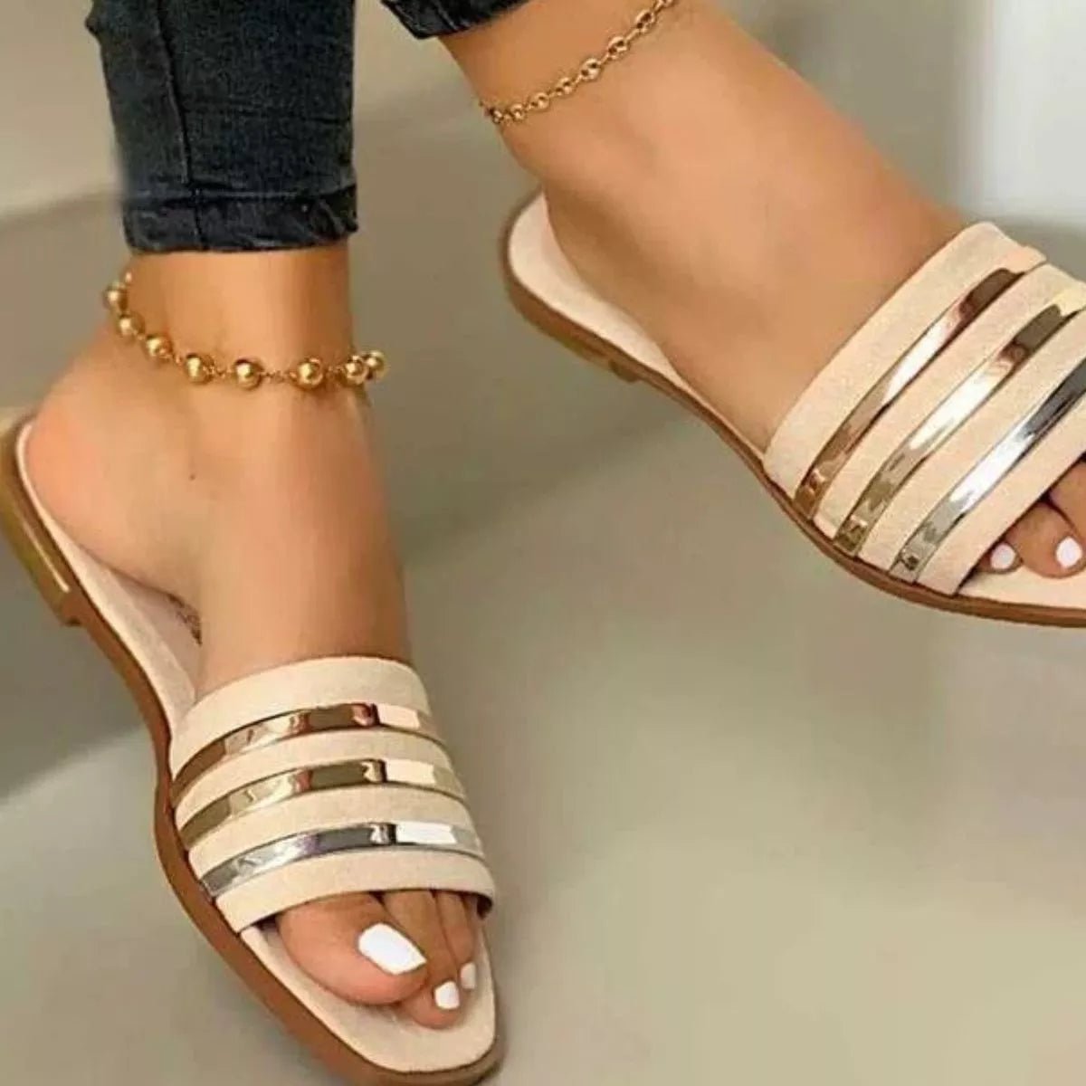 Open Toe Striped Flat Sandals - Flip Flop Dynasty