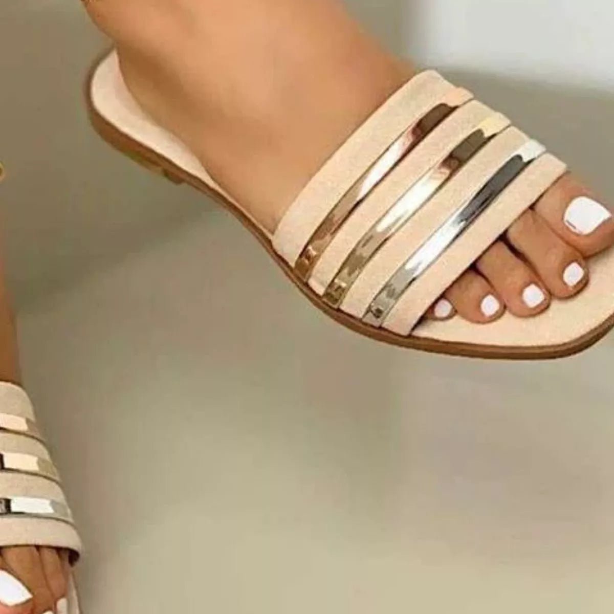 Open Toe Striped Flat Sandals - Flip Flop Dynasty