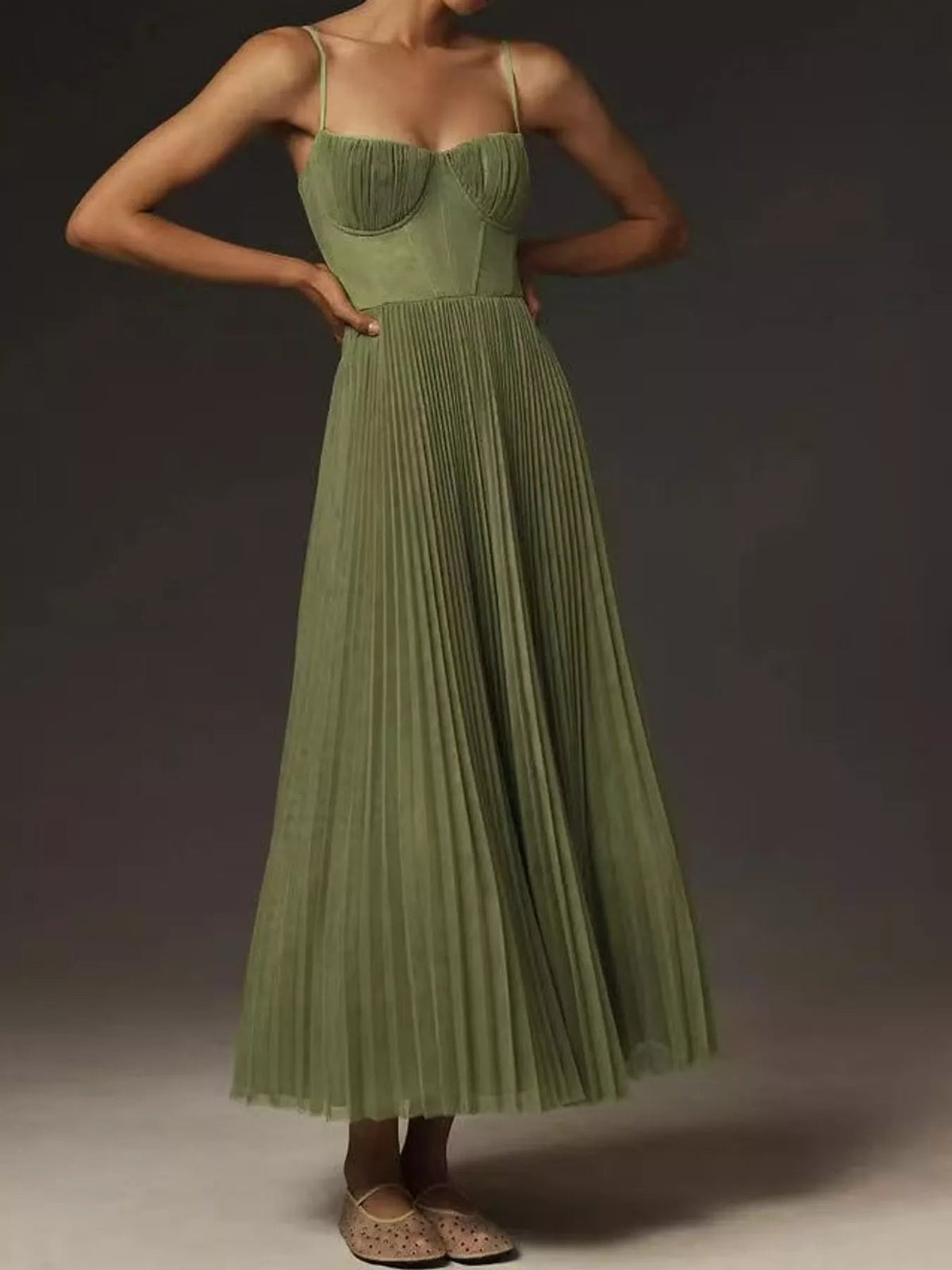 Pleated Sweetheart Neck Midi Dress - Flip Flop Dynasty