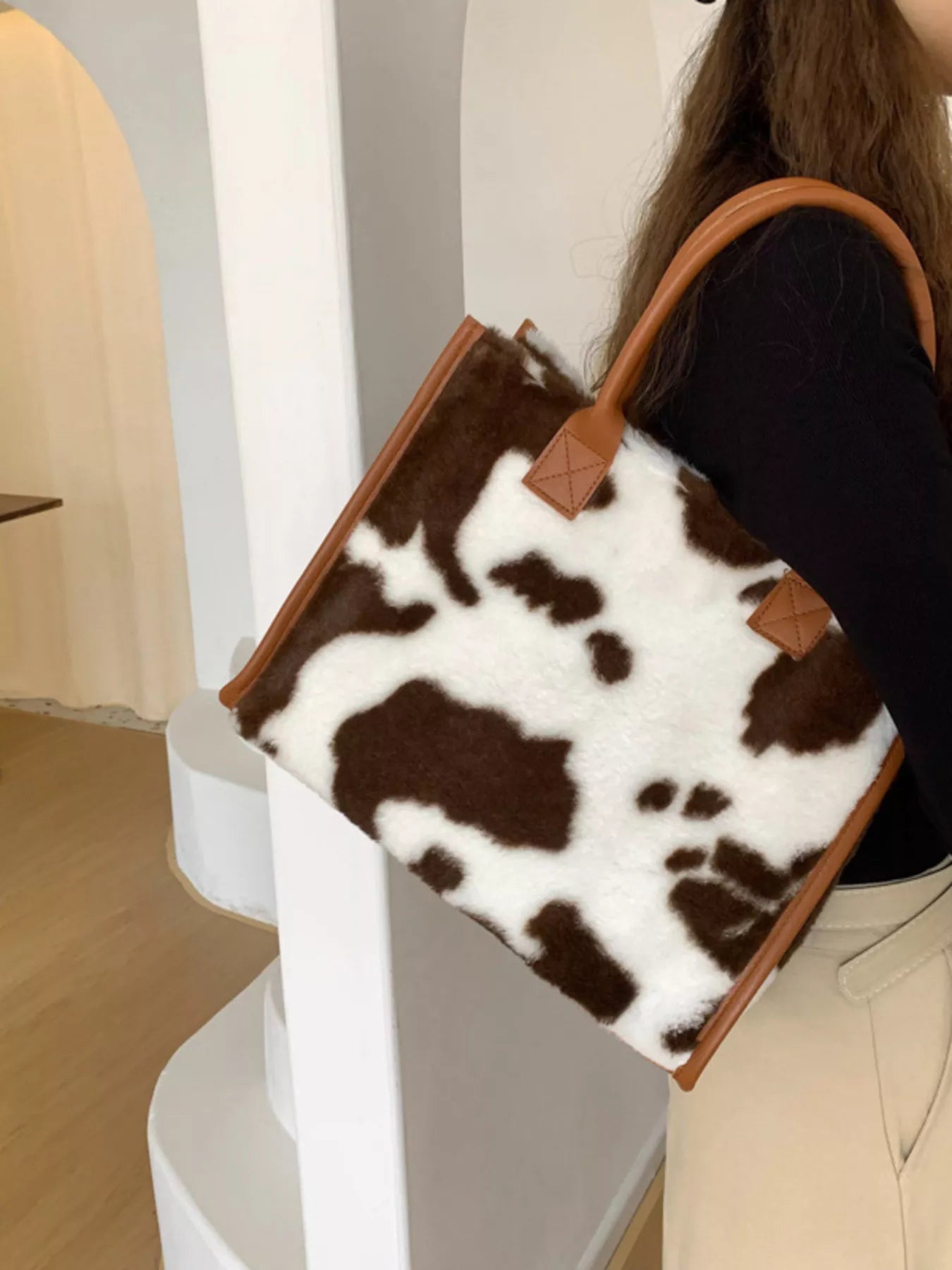 Plush Tote Bag - Flip Flop Dynasty