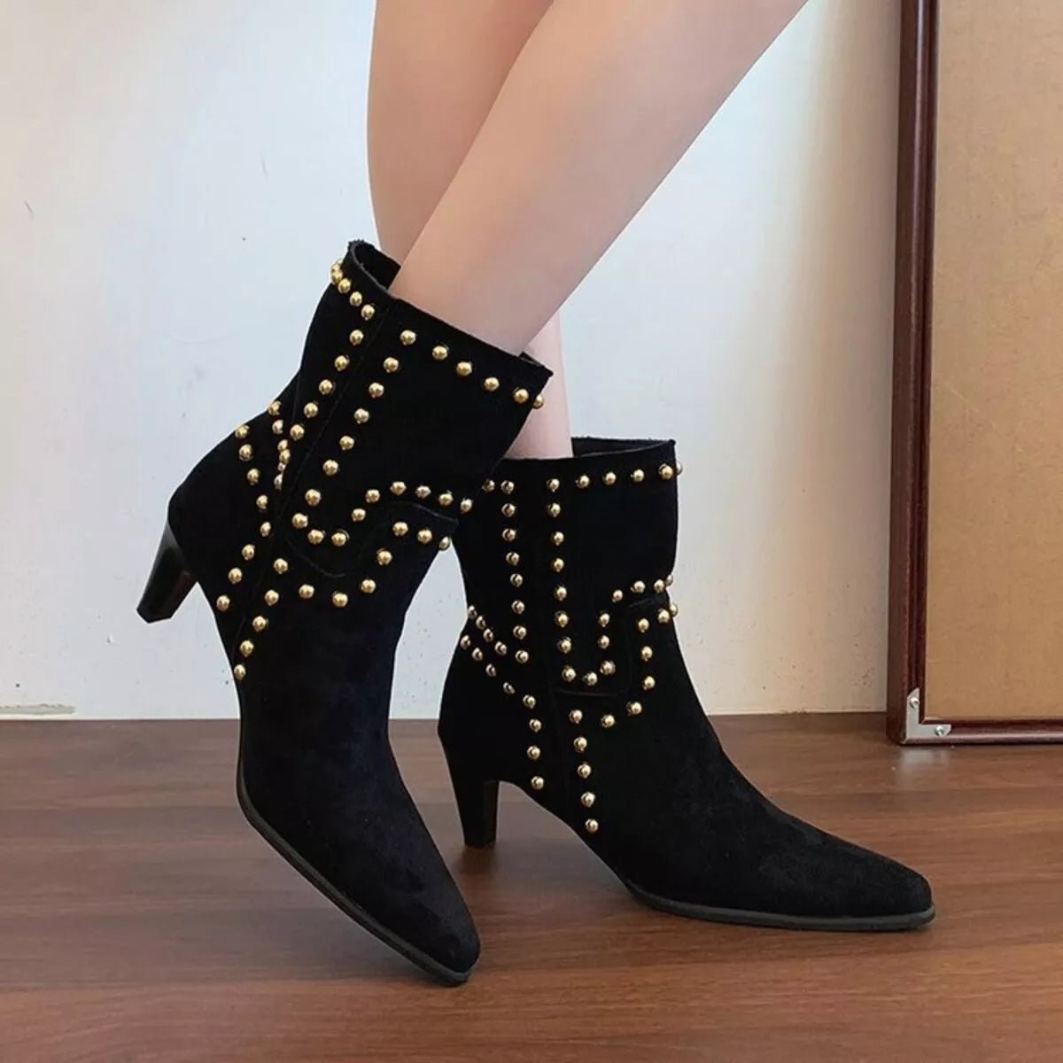 Point Toe Kitten Heels Boots - Flip Flop Dynasty