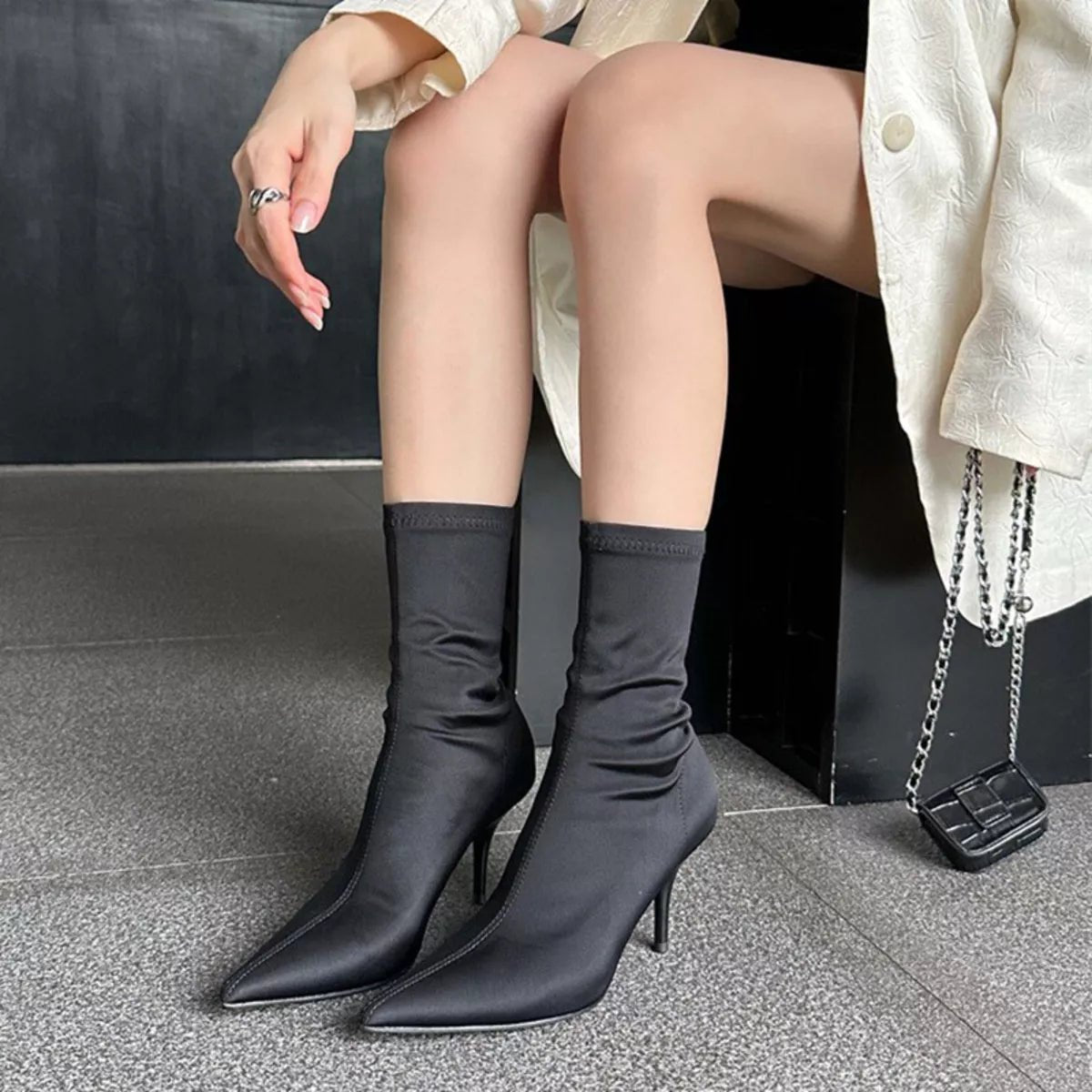Point Toe Mid Heel Boots - Flip Flop Dynasty