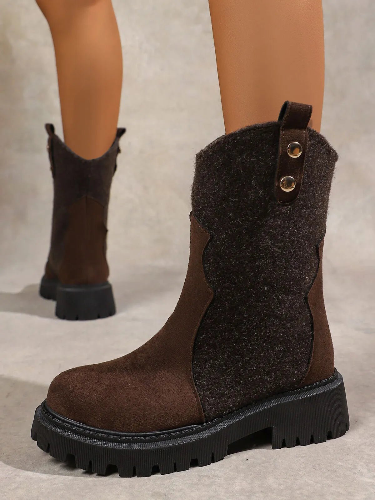 Round Toe Platform Boots - Flip Flop Dynasty