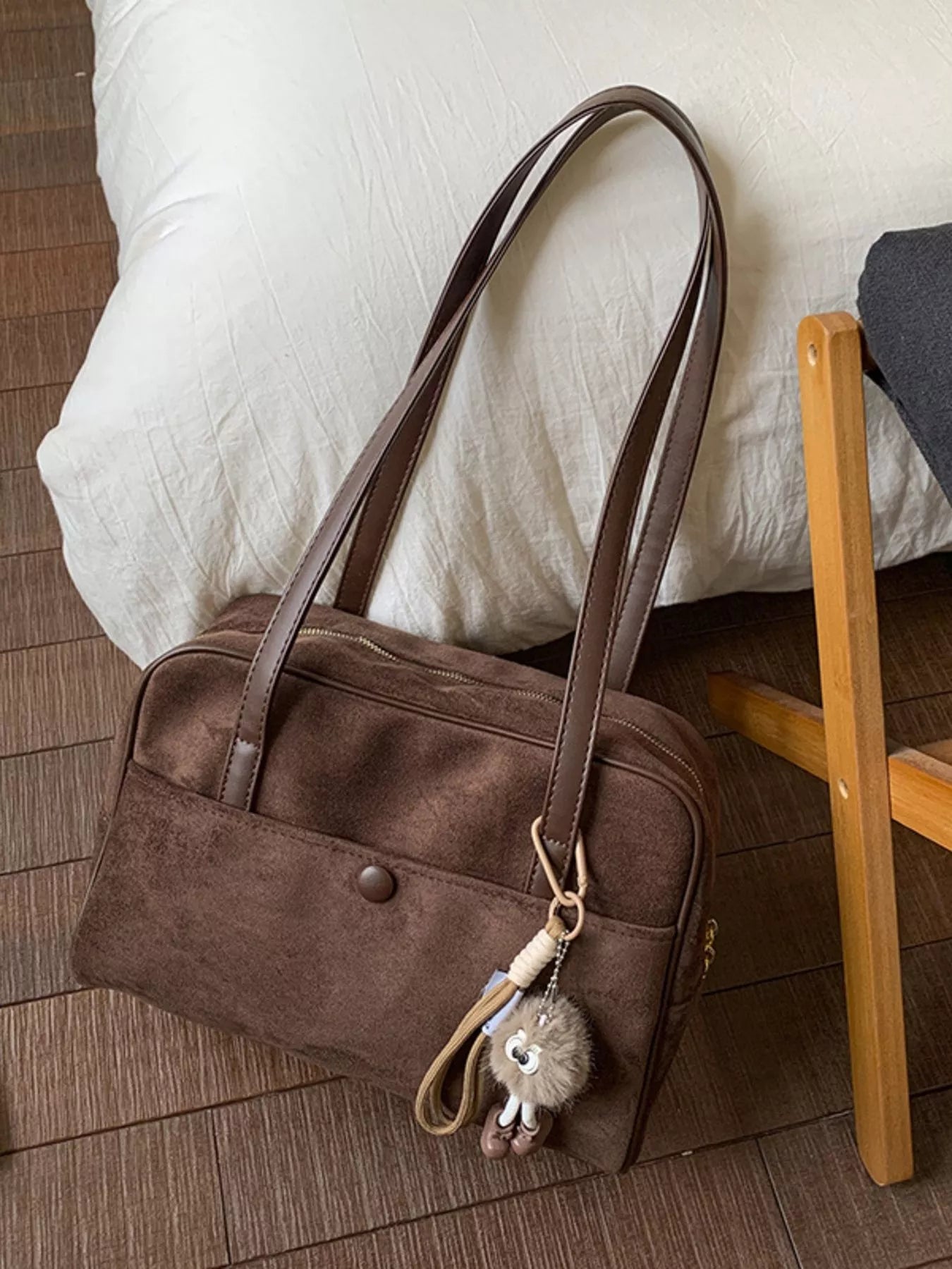 Vintage Handbag with Charm - Flip Flop Dynasty