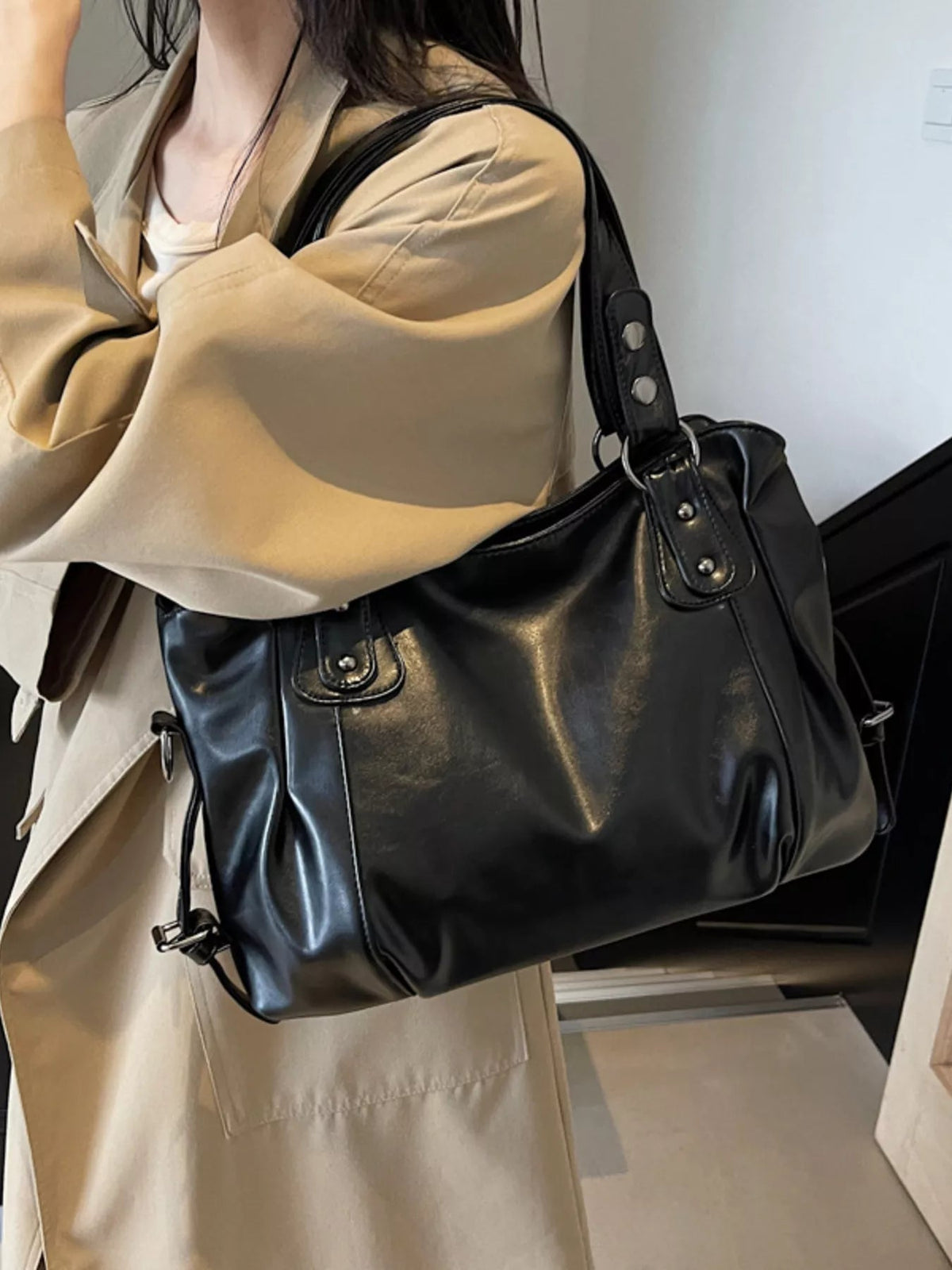 Vintage Style Leather Handbag - Flip Flop Dynasty