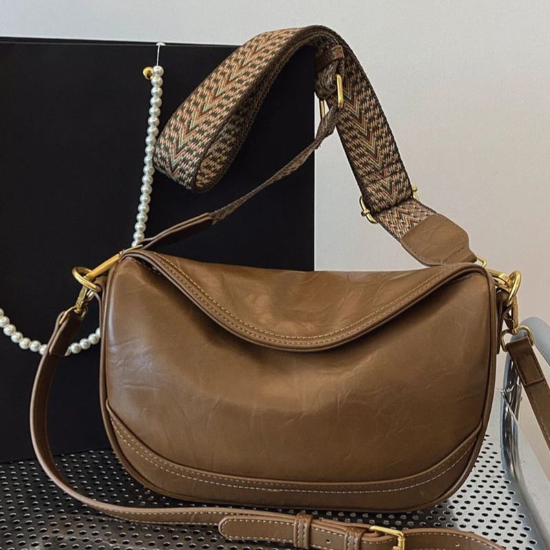 Vintage Style Wide Strap Crossbody Bag - Flip Flop Dynasty